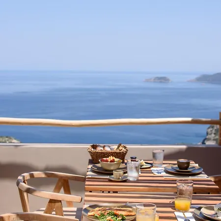 Aletri Swim Up Boutique Alónnisos