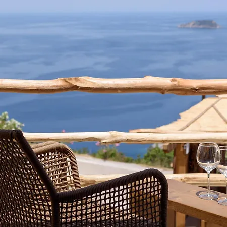 Aletri Swim Up Boutique *