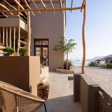 Aletri Swim Up Boutique فندق *