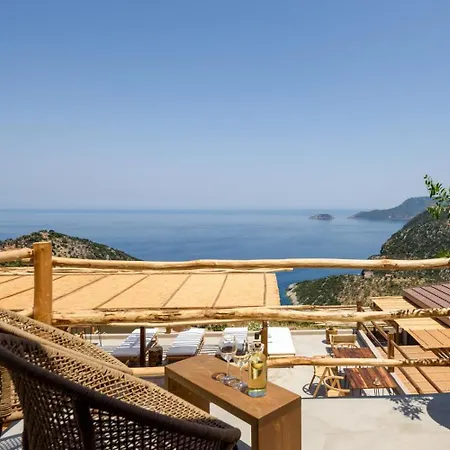Aletri Swim Up Boutique * Αλόννησος