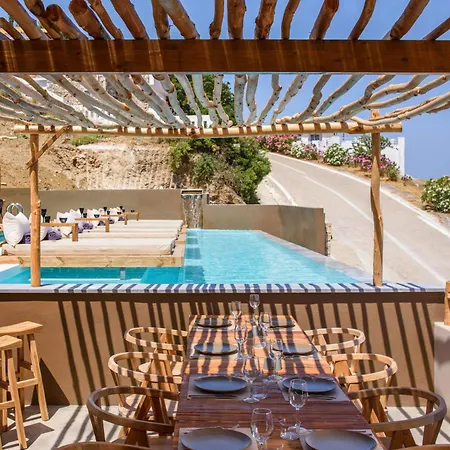 Aletri Swim Up Boutique * Αλόννησος
