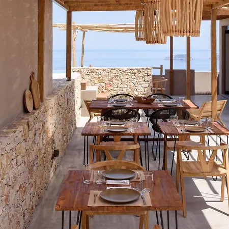 فندق Aletri Swim Up Boutique *