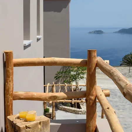 Aletri Swim Up Boutique *